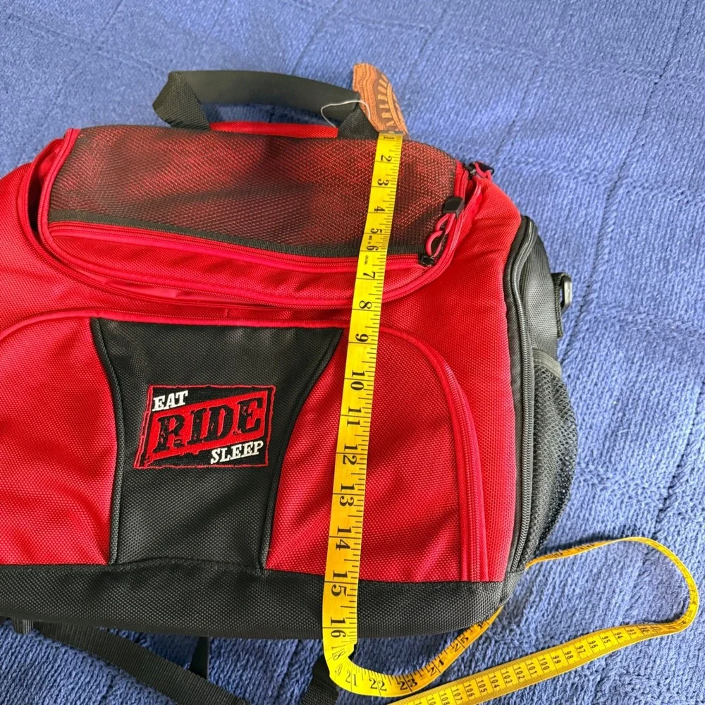 Marlboro Gear Backpack Cooler Red Black Eat Ride Sleep‎ 2004 Travel Utility Vtg